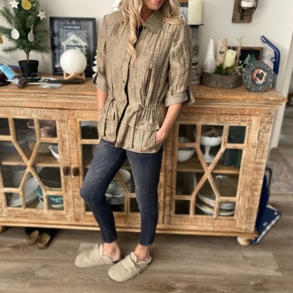 Chico’s Taupe Winched Waist Lightweight Jacket. - Picture 2 of 13